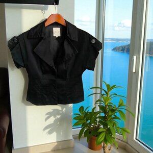 The Limited Short Cap Sleeves Button Front Top